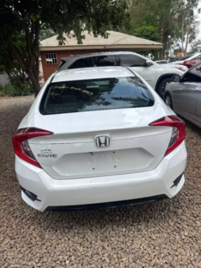 Honda Civic   - 2022