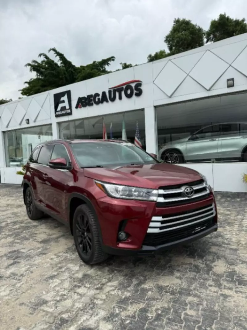 Toyota Highlander   - 2019