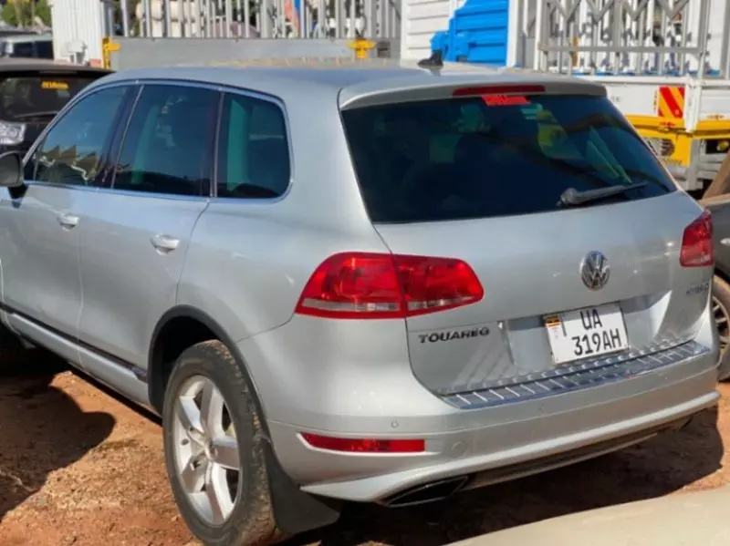 Volkswagen Touareg   - 2011