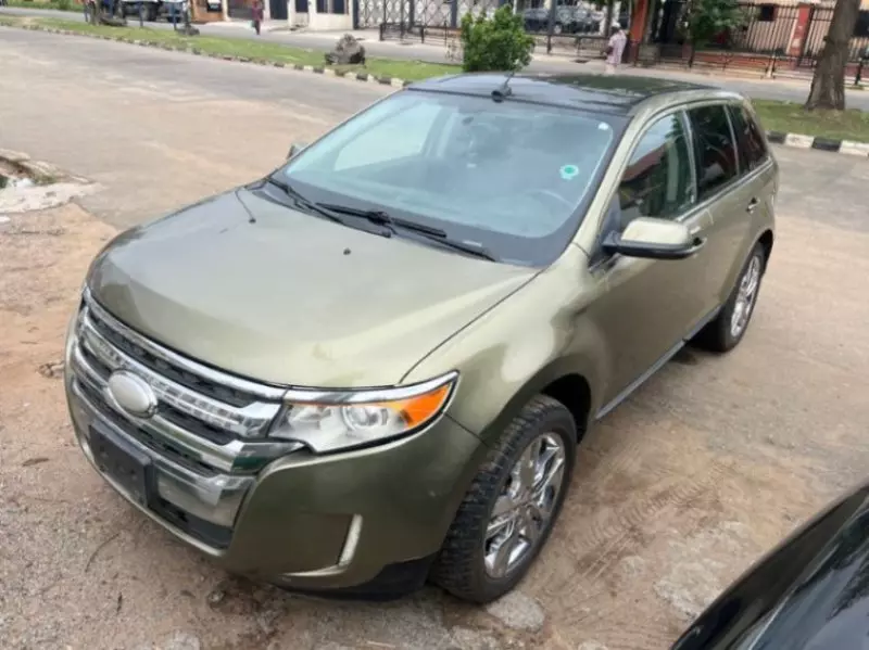 Ford Edge   - 2013