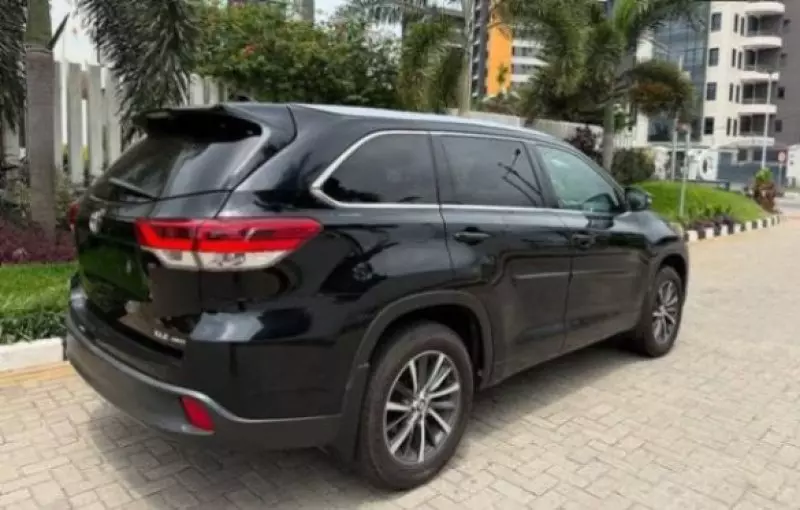 TOYOTA Highlander   - 2017