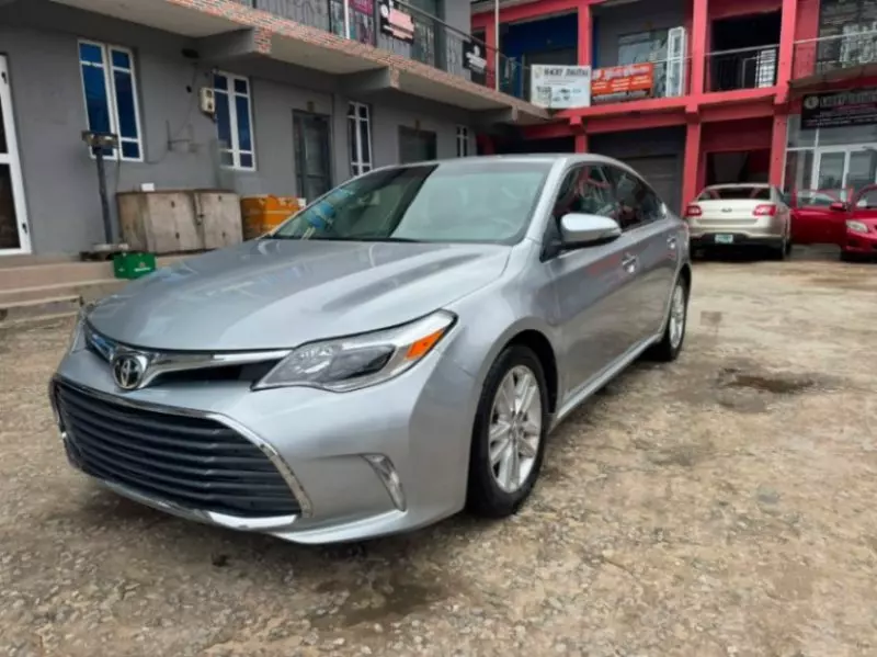 TOYOTA Avalon   - 2015