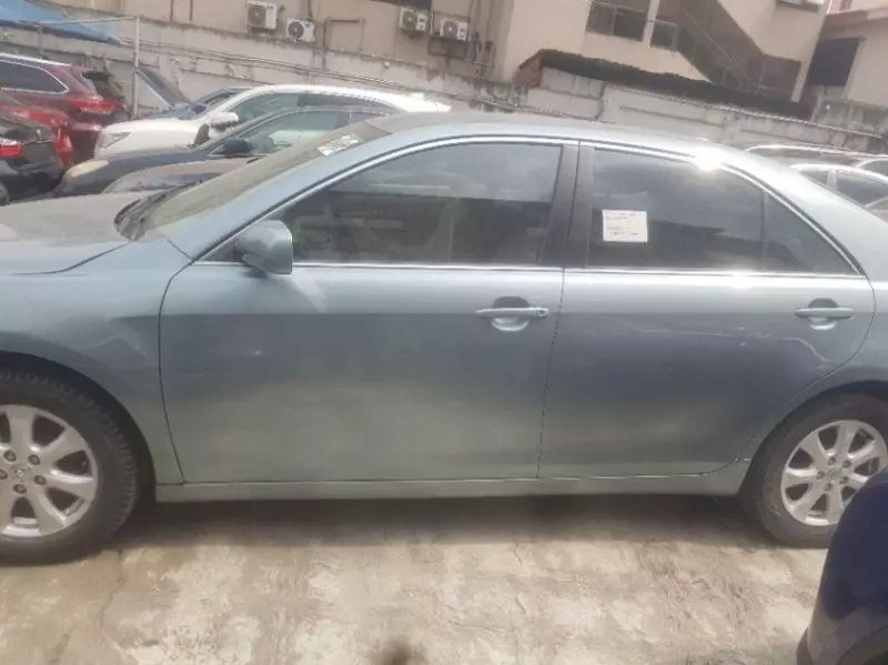 Toyota Camry   - 2007