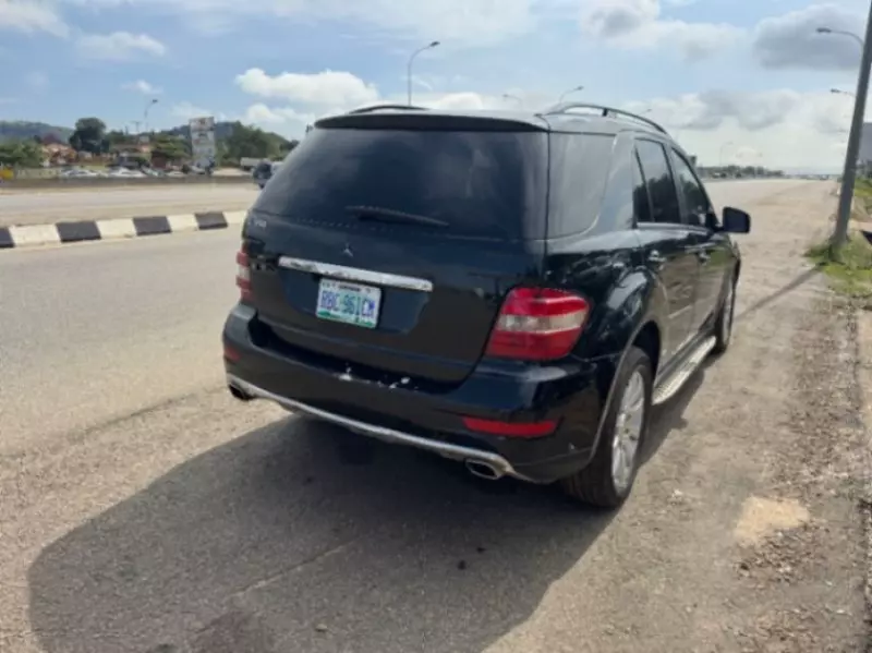 Mercedes-Benz ML 350   - 2006