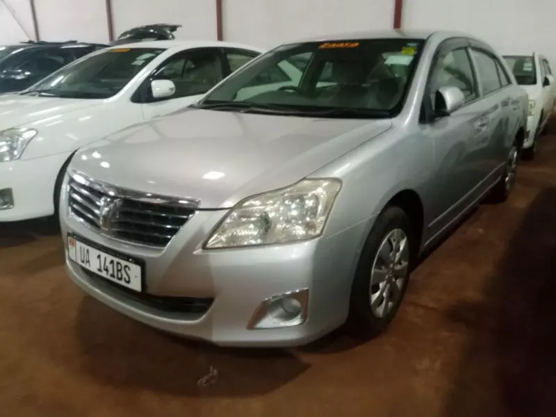 Toyota Premio    - 2010