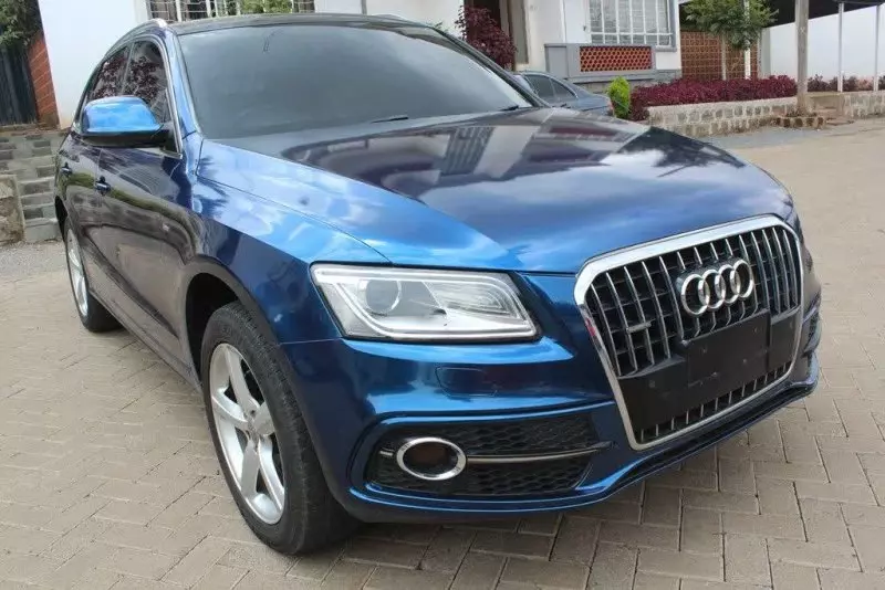 Audi Q5   - 2015
