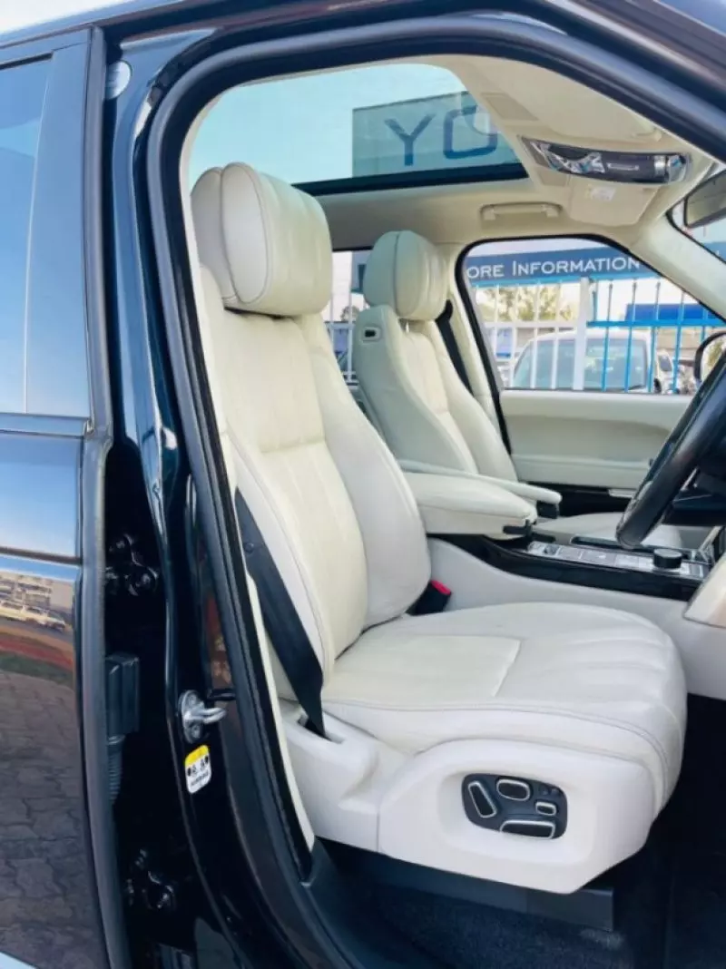 Land Rover Range Rover Vogue   - 2014