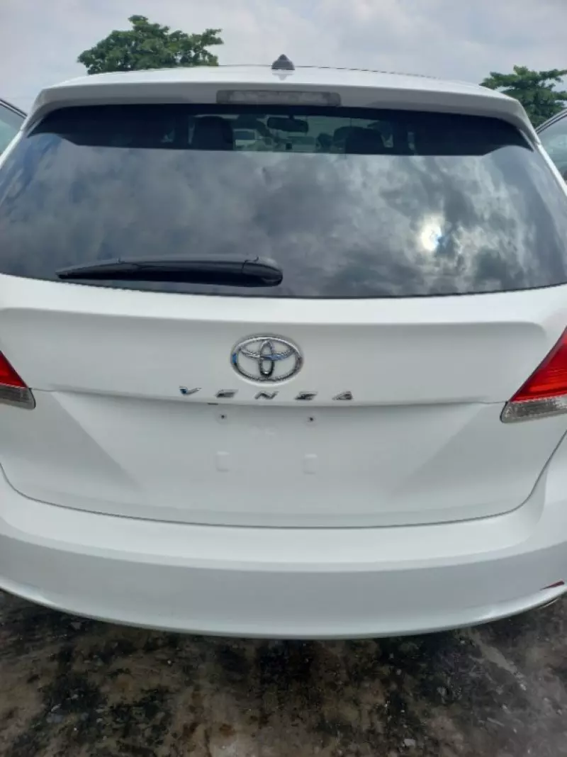 Toyota Venza - 2012
