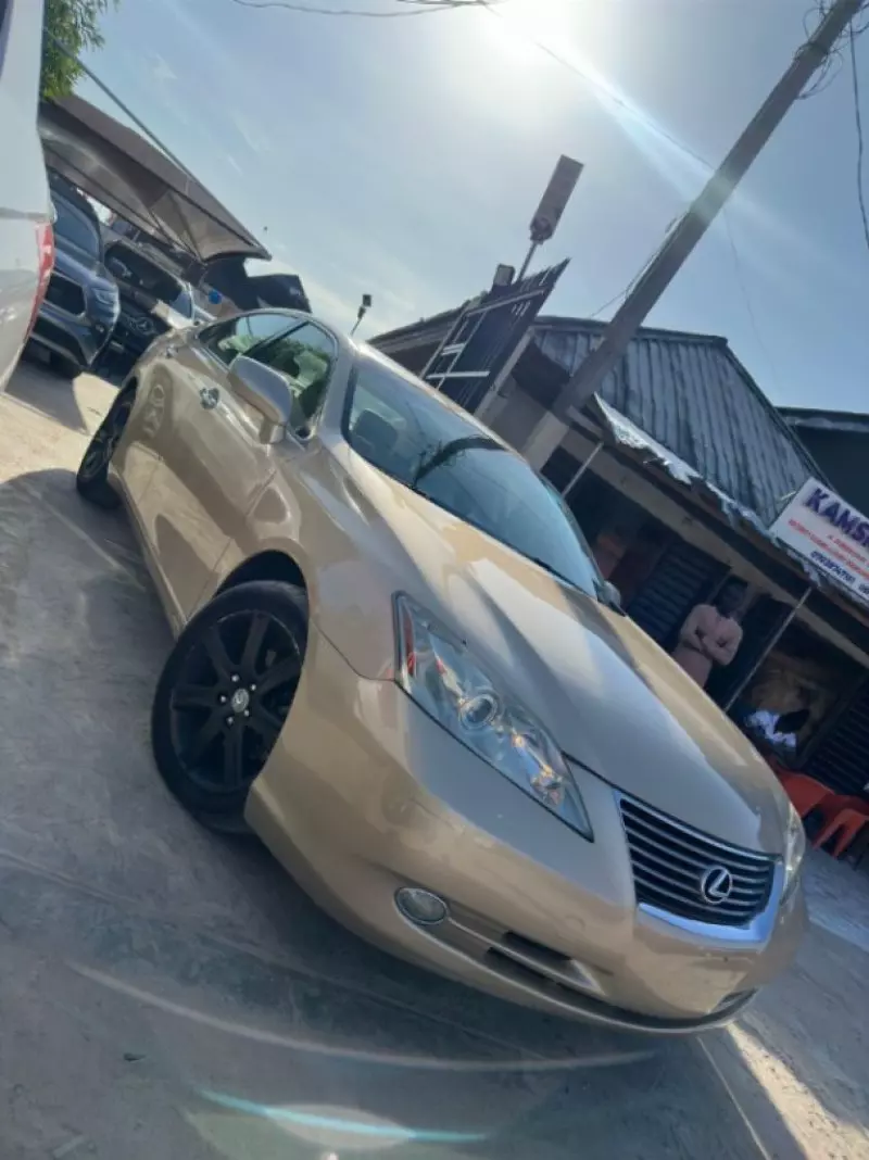 Lexus ES   - 2008