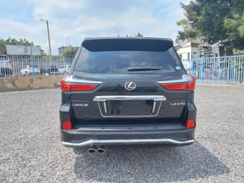 Lexus LX 570   - 2018