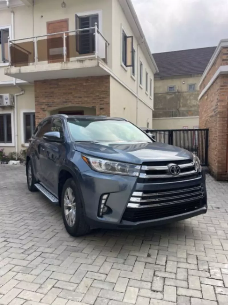 Toyota Highlander   - 2009