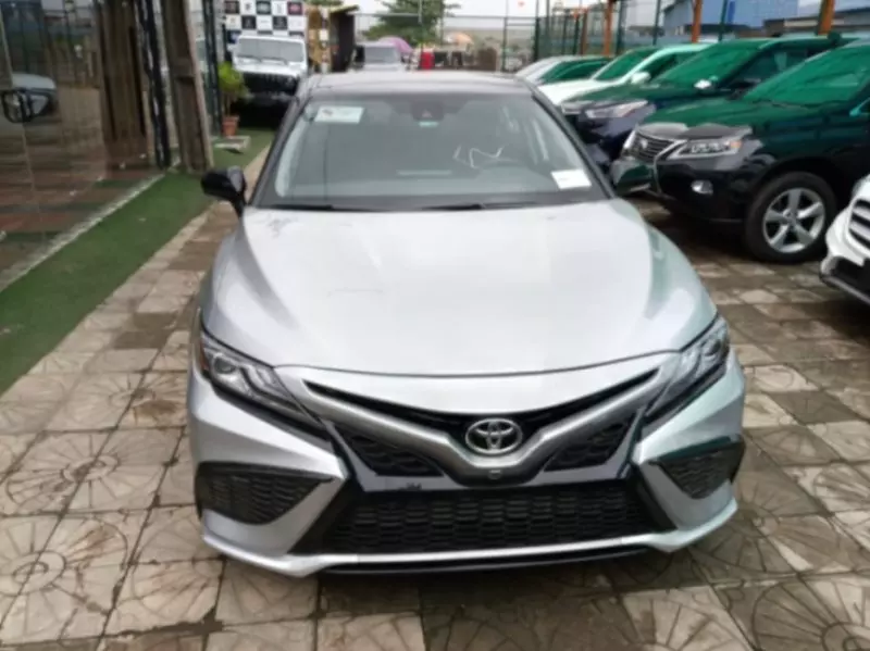 Toyota Camry   - 2024