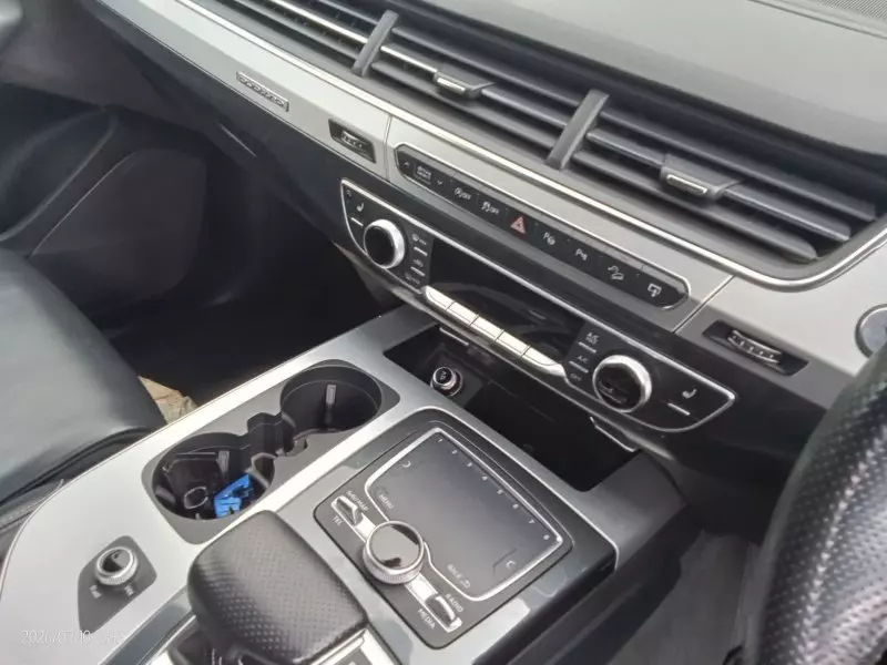 Audi Q7   - 2016