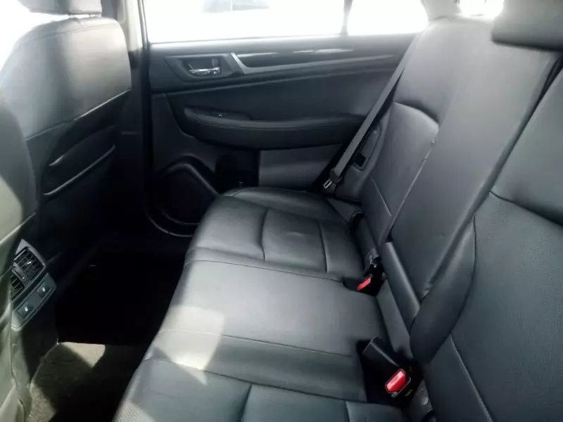 Subaru Outback   - 2014