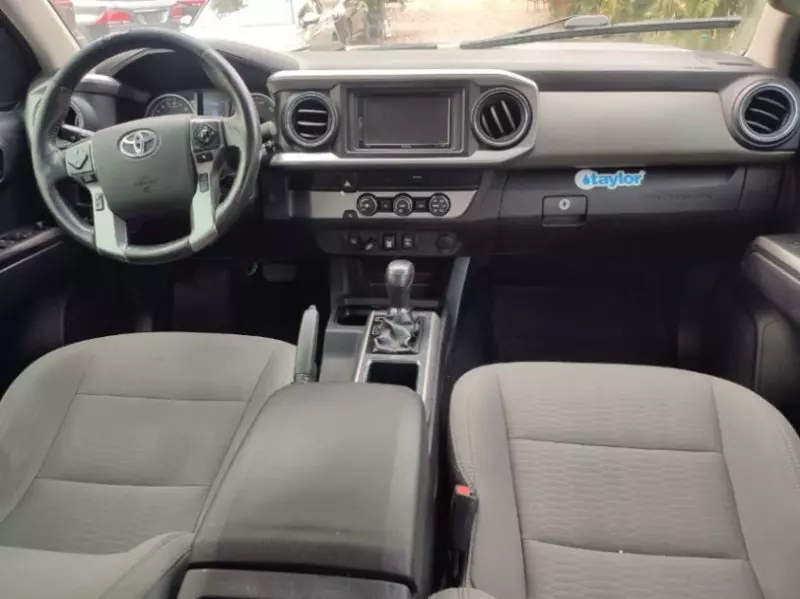 Toyota Tacoma   - 2019