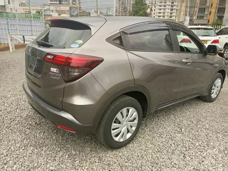 Honda Vezel Hybrid   - 2020