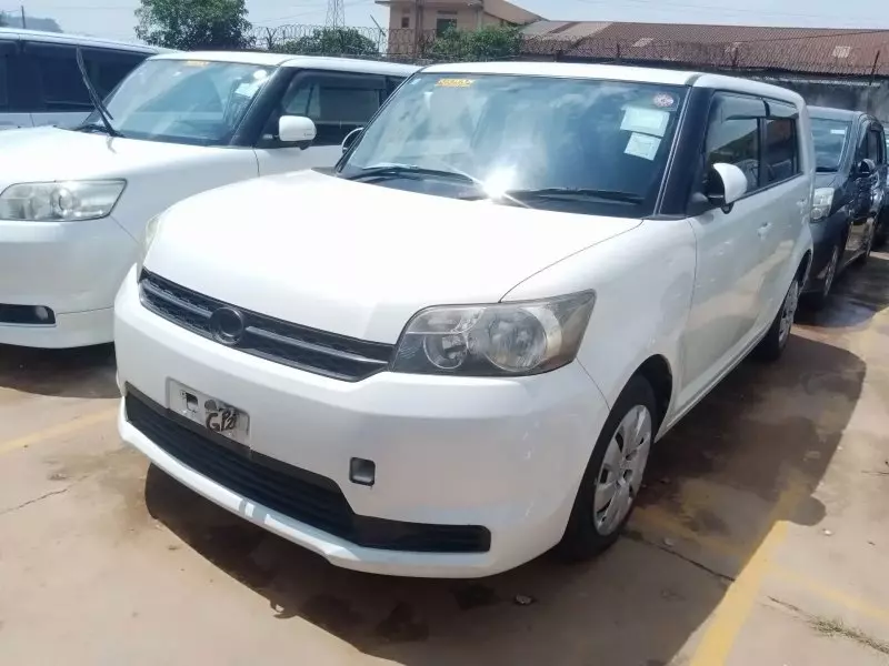 Toyota Rumion   - 2012