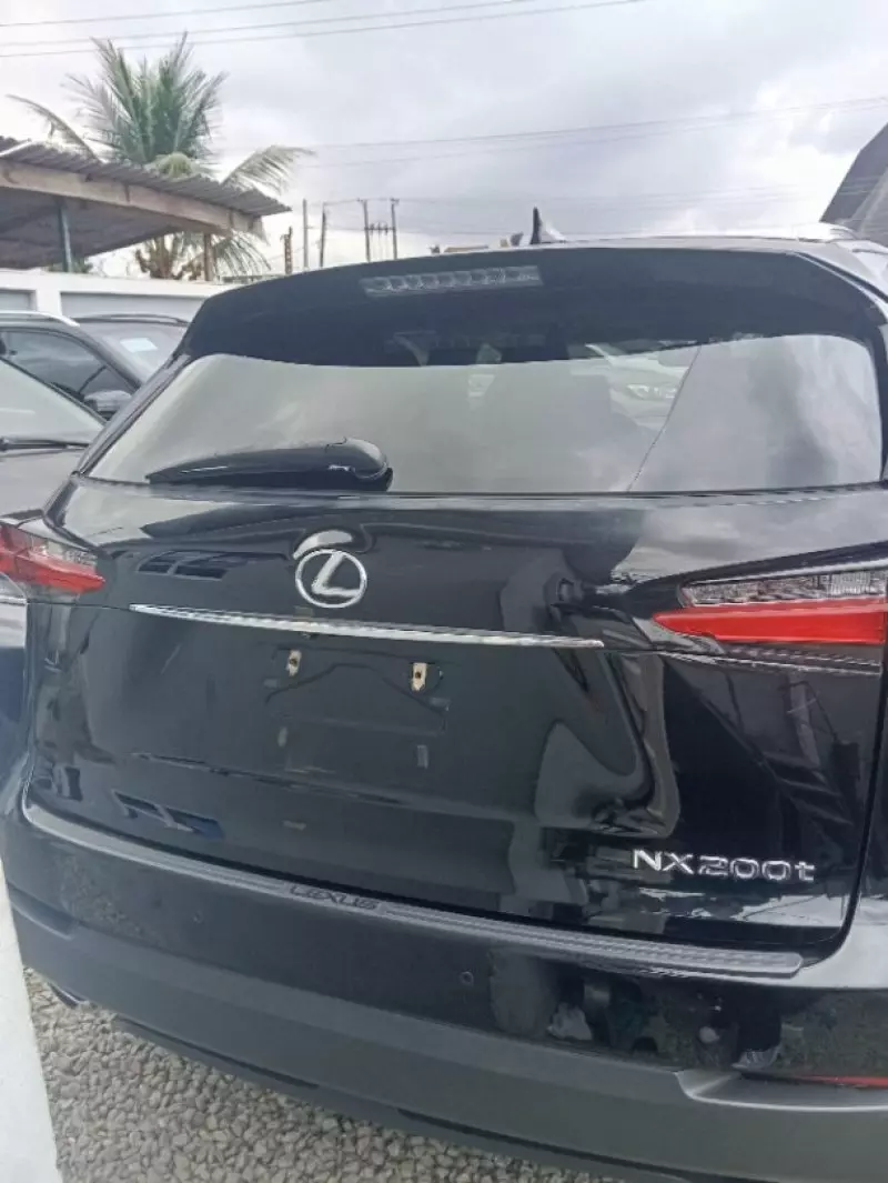 Lexus NX 200T   - 2016
