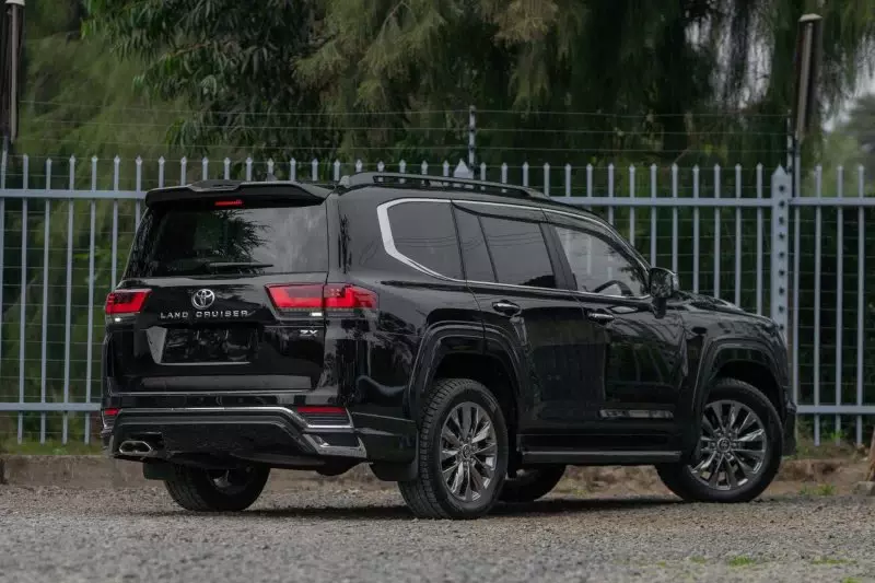 TOYOTA Landcruiser ZX   - 2023