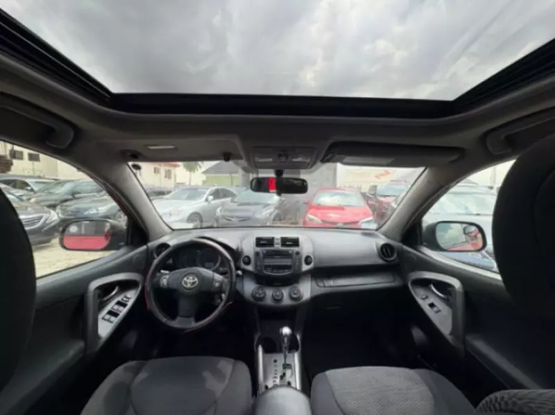Toyota RAV4 - 2009