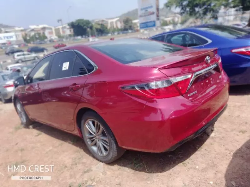 TOYOTA Camry - 2015