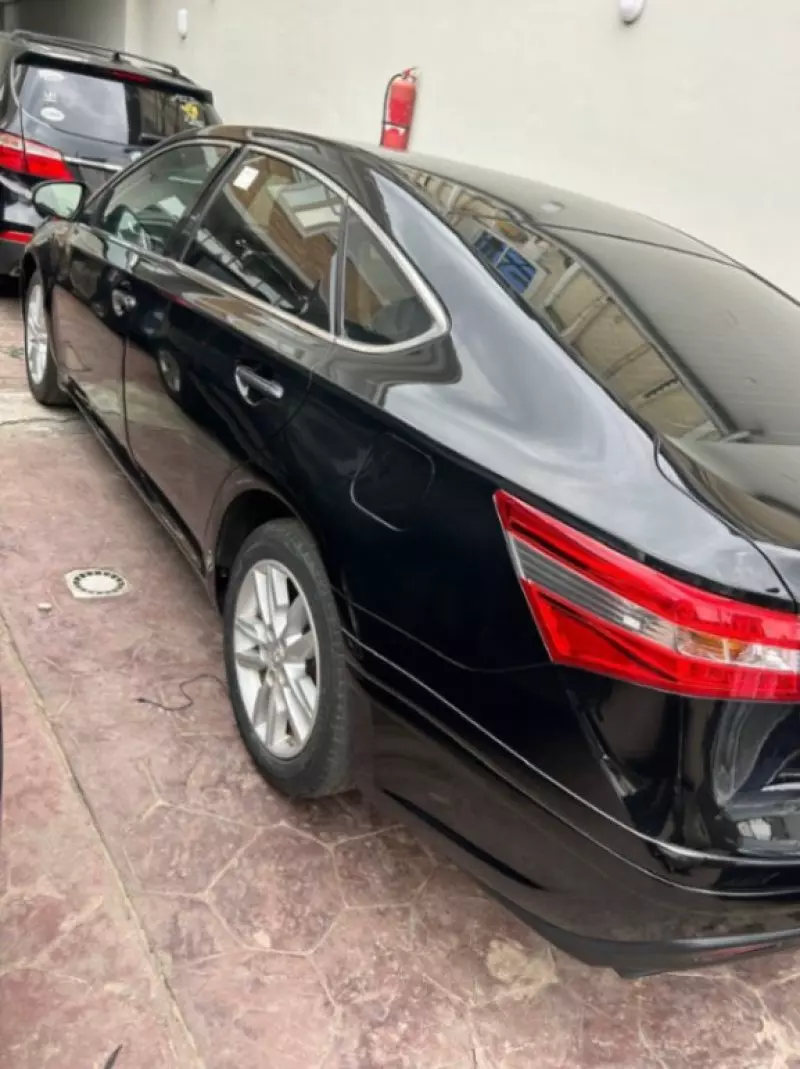 TOYOTA Avalon   - 2013