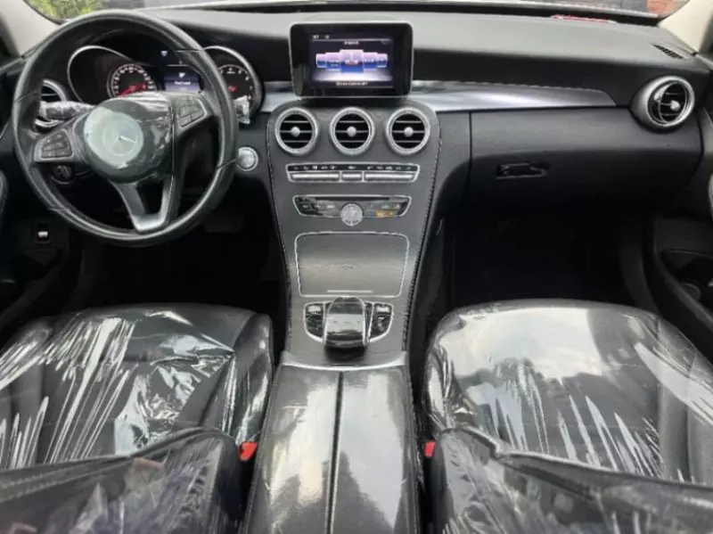 Mercedes-Benz C-class   - 2015