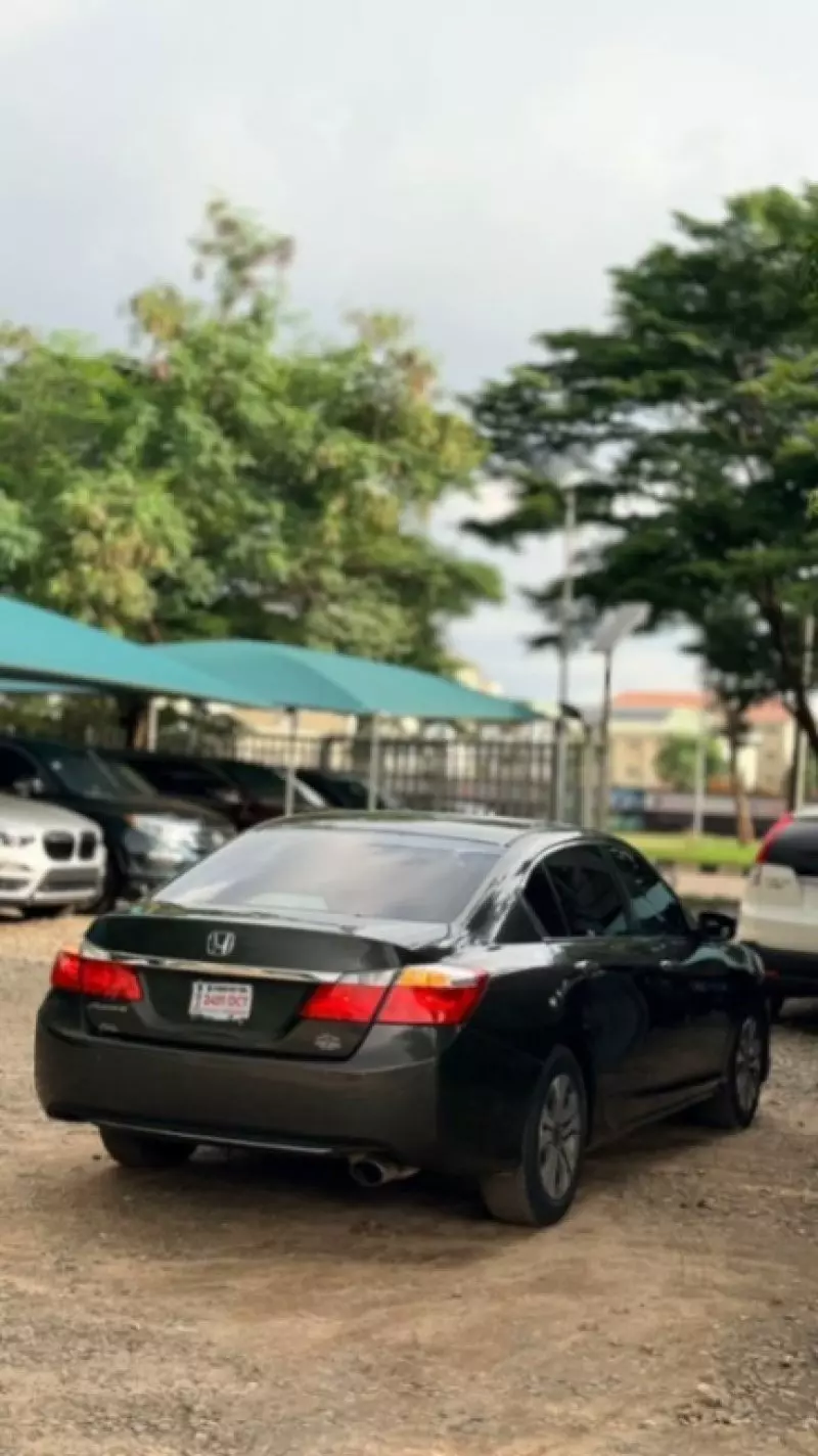 Honda Accord - 2013