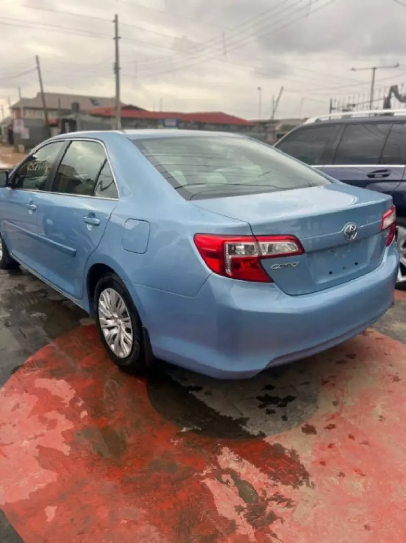Toyota Camry   - 2007