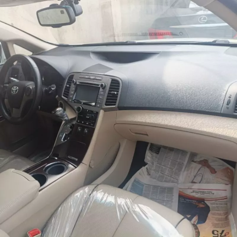 Toyota Venza   - 2013