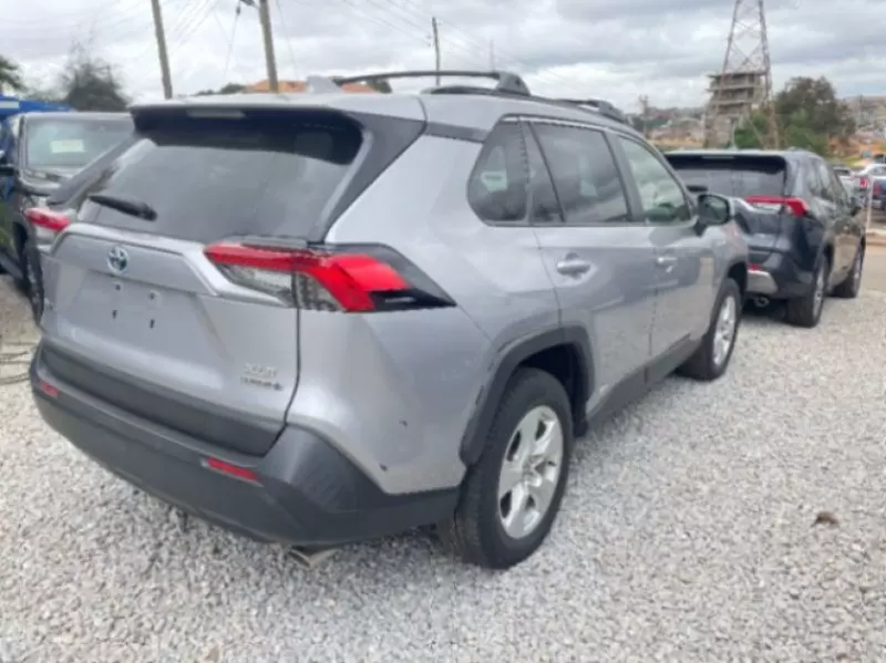 TOYOTA RAV 4   - 2021