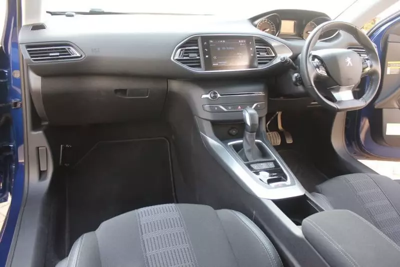 Peugeot 308   - 2018