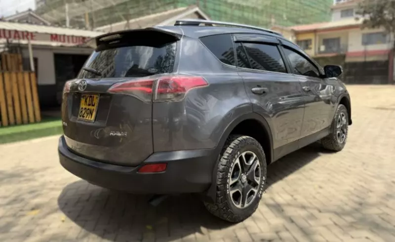 TOYOTA RAV4   - 2015