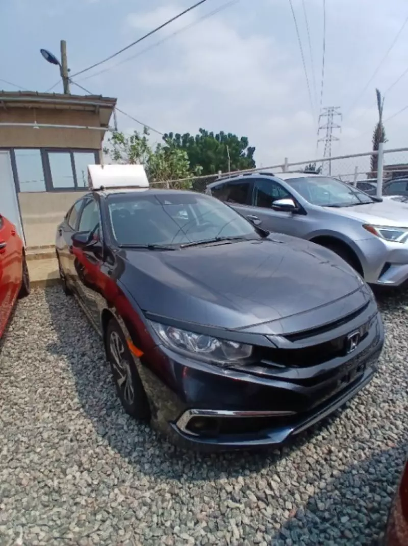 Honda HR-V   - 2016