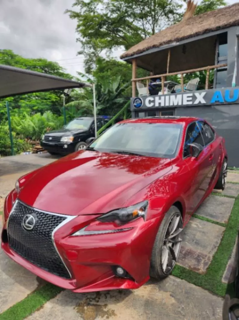 Lexus IS   - 2014