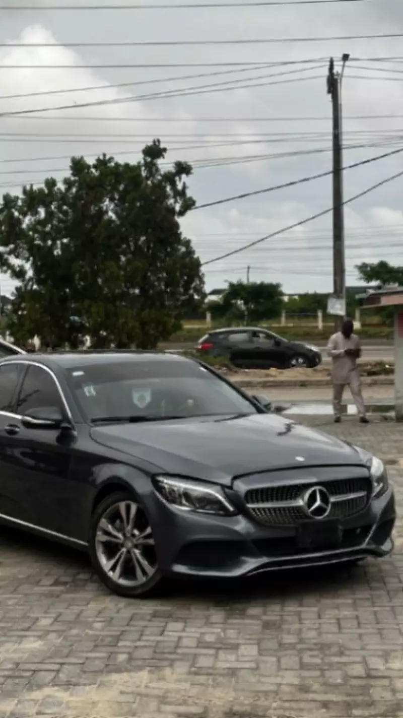 Mercedes-Benz C 300   - 2015