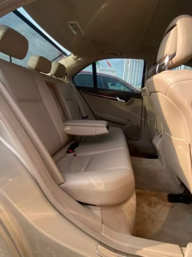 Mercedes-Benz C 300   - 2011
