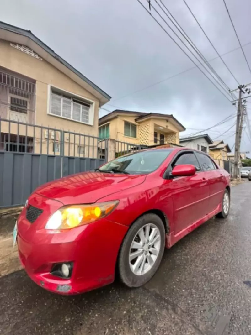 TOYOTA Corolla - 2009