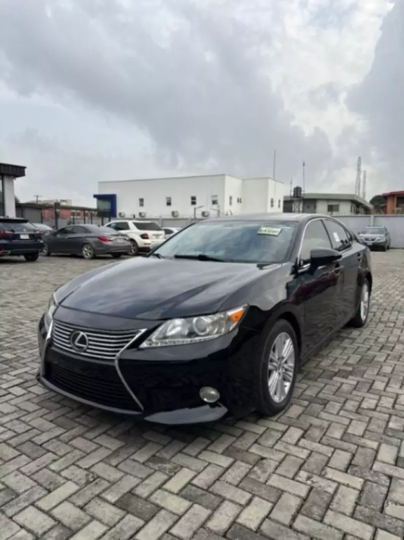 Lexus ES 350   - 2015