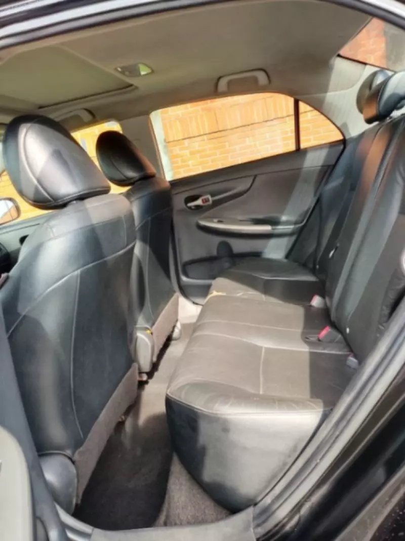 TOYOTA Corolla - 2011