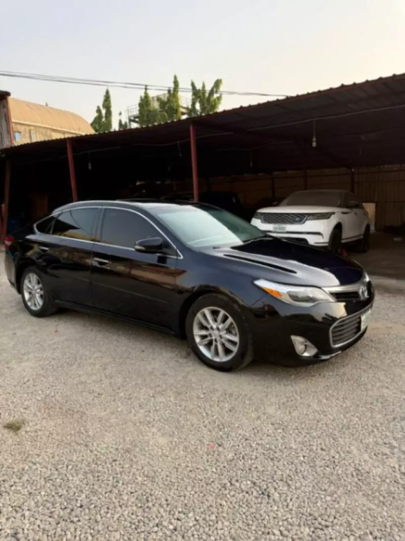 TOYOTA Avalon - 2014