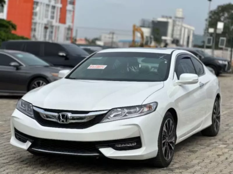 Honda Accord   - 2016