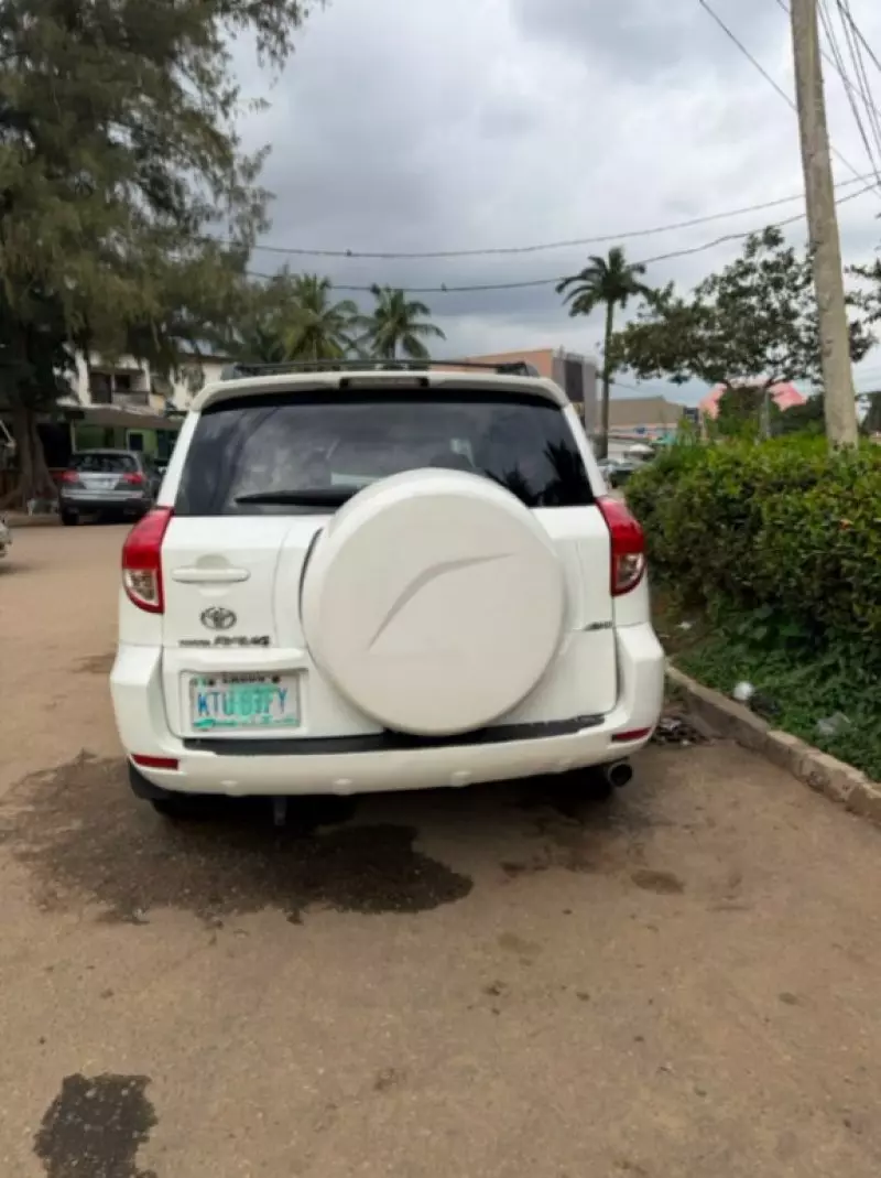 TOYOTA Rav4 - 2007
