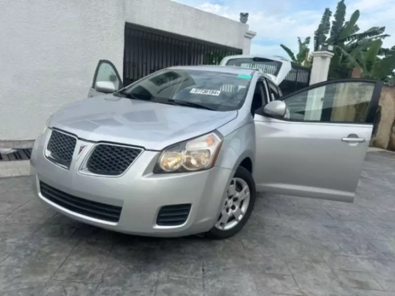 Pontiac Vibe   - 2009