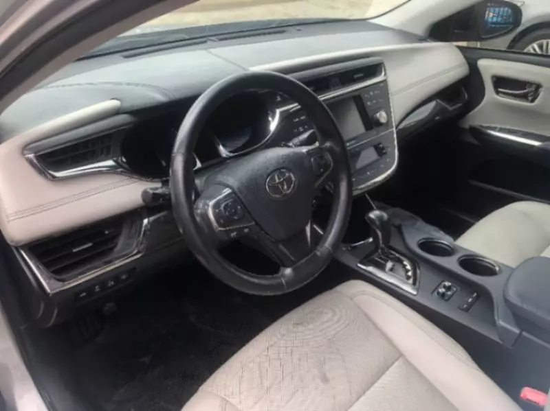 TOYOTA Avalon - 2013