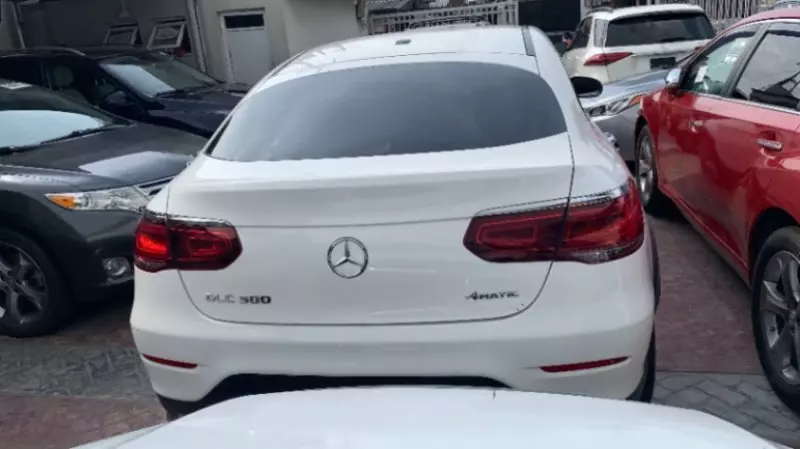 Mercedes-Benz GLE 300   - 2021