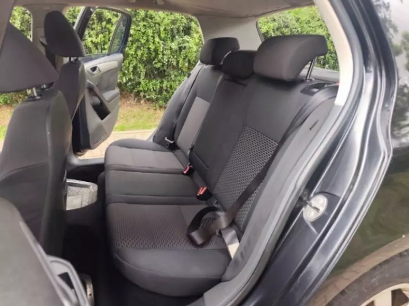 Volkswagen Golf - 2012
