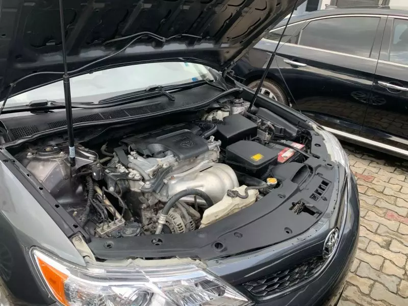 Toyota Camry   - 2012