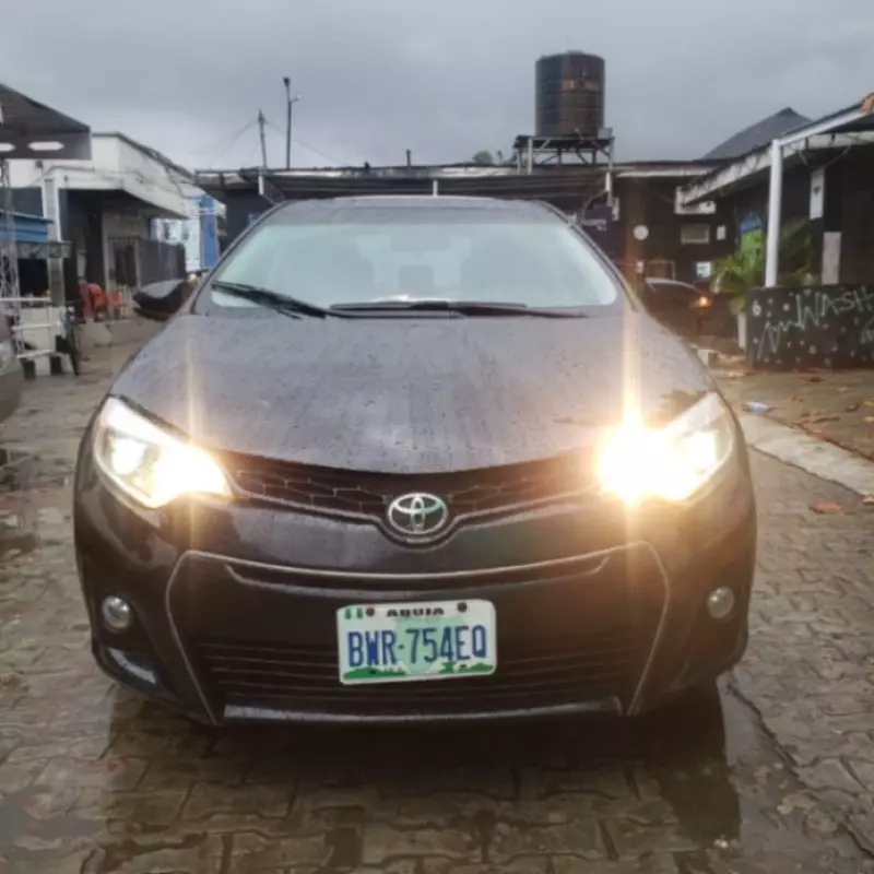 Toyota Corolla   - 2016