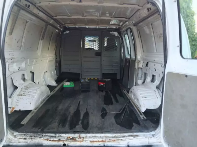 Ford E-250   - 2014